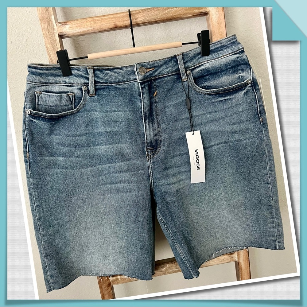 NWT VIGOSS HIGH RISE RAW HEM DENIM SHORTS SZ 12/31